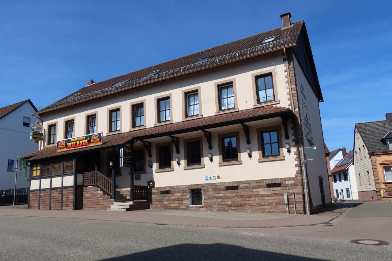 Hotel Waldoza Waldmohr Exterior foto